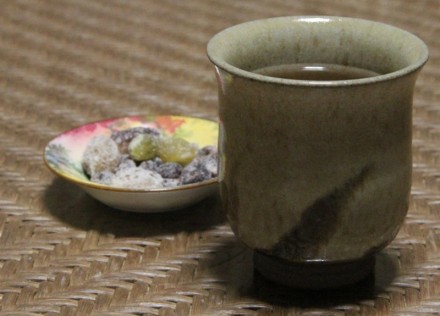 番茶と甘納豆