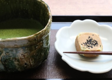 六方焼きと抹茶