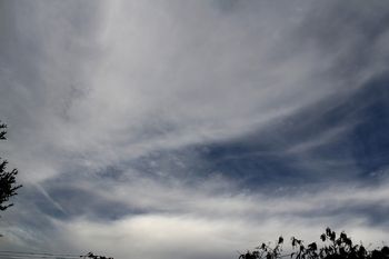 今日の空