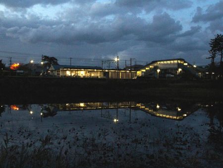 潟町の駅